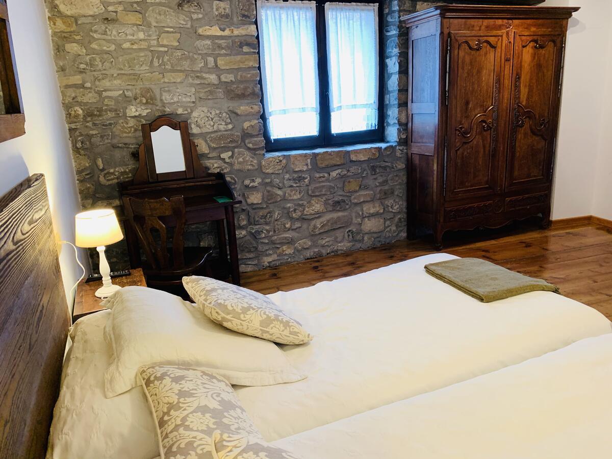Argonz Etxea Hotel Urzainqui ภายนอก รูปภาพ
