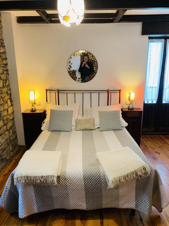 Argonz Etxea Hotel Urzainqui ภายนอก รูปภาพ